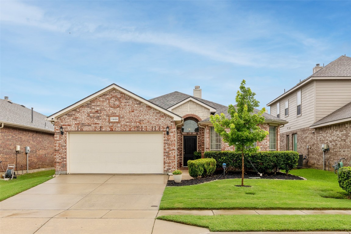 11609 Round Leaf Drive Fort Worth TX 76244