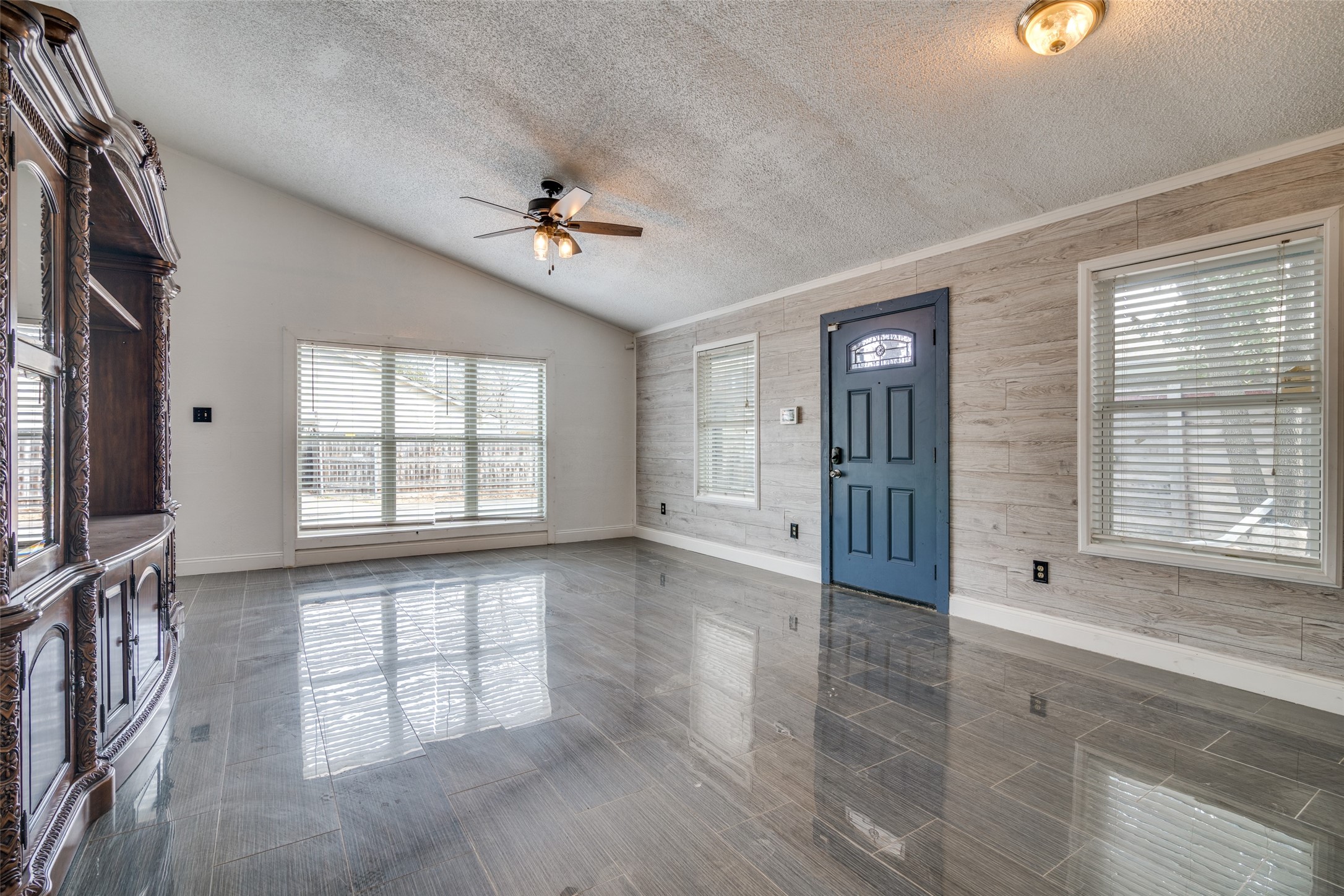 5302 Heather Glen Drive Garland TX 75043