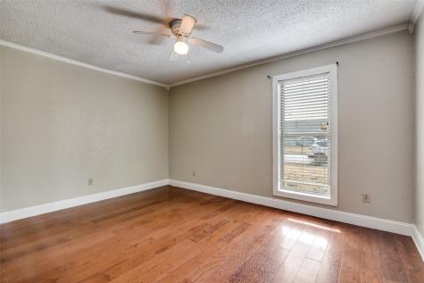 5302 Heather Glen Drive Garland TX 75043