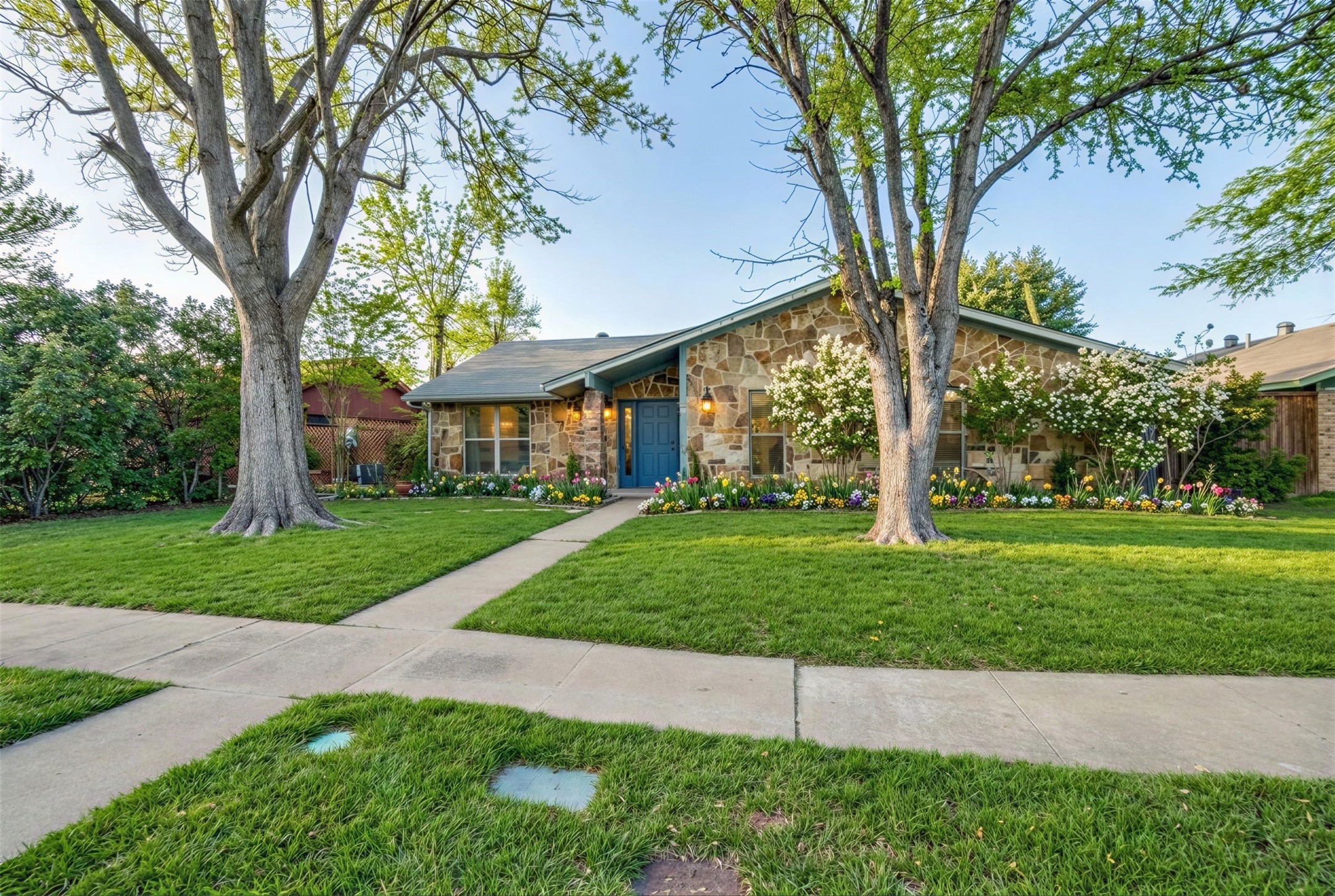 5302 Heather Glen Drive Garland TX 75043
