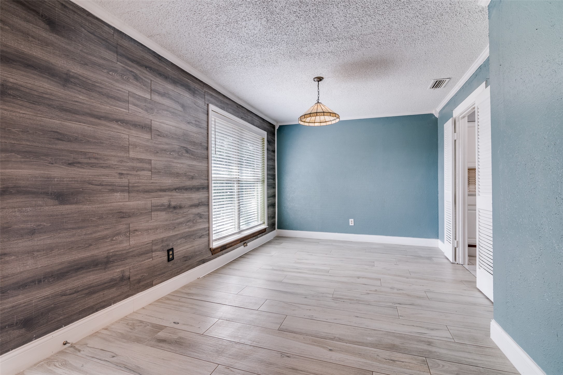 5302 Heather Glen Drive Garland TX 75043