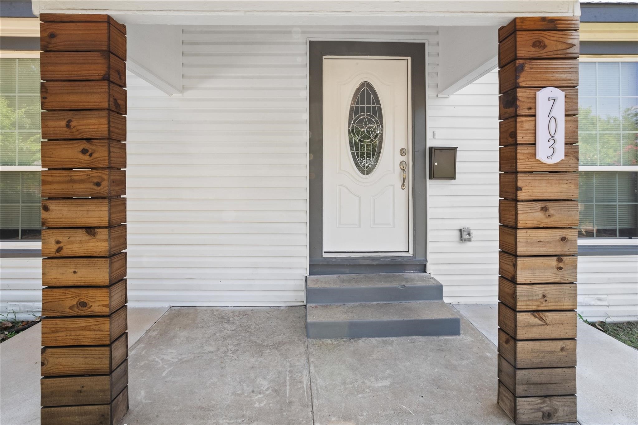 703 N Jester Avenue Dallas TX 75211