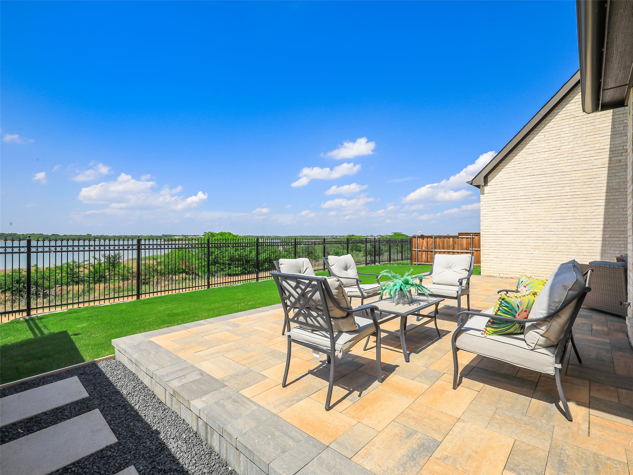 8416 Western The Colony TX 75056