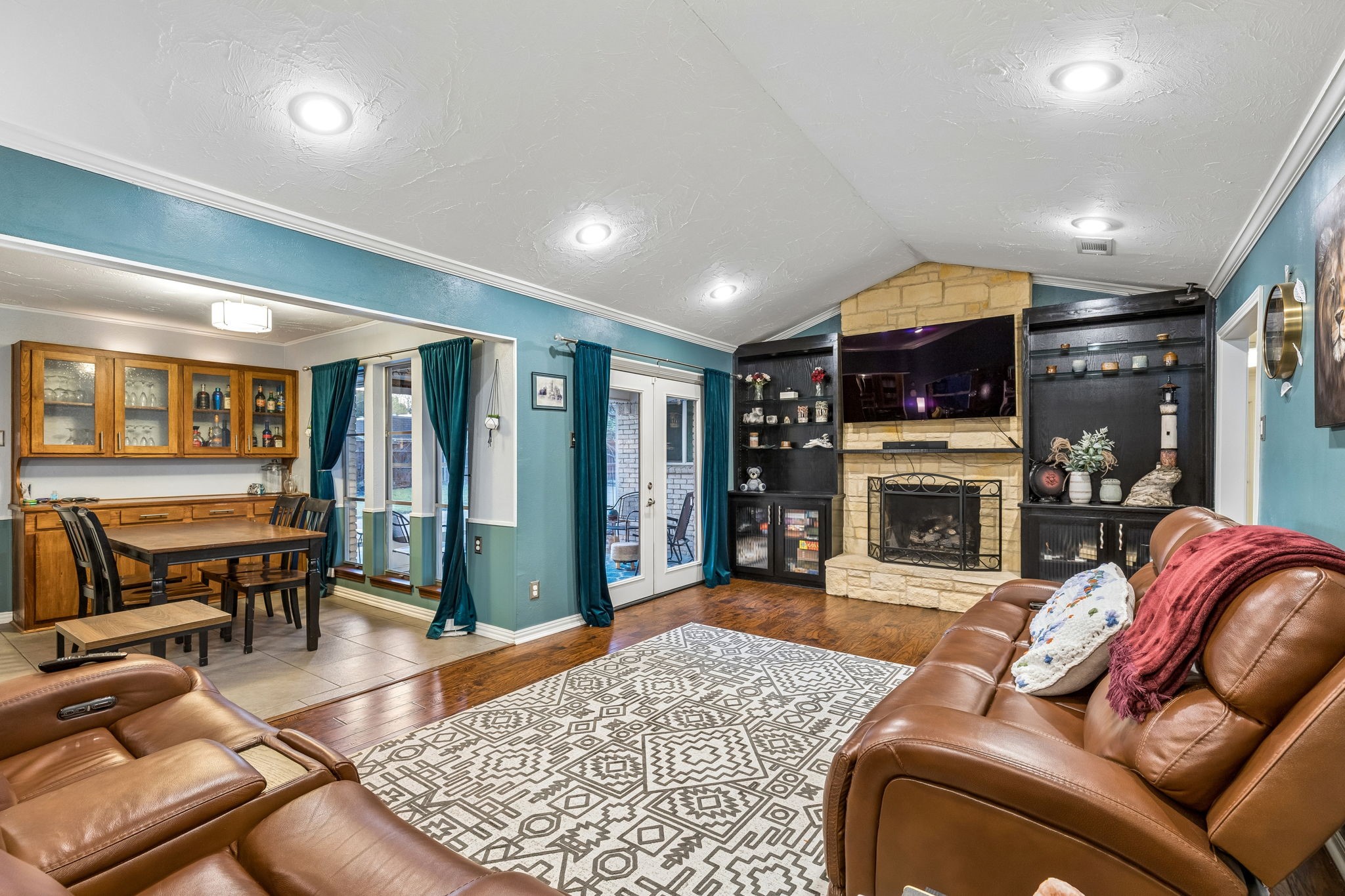 1709 Timbers Drive Irving TX 75061