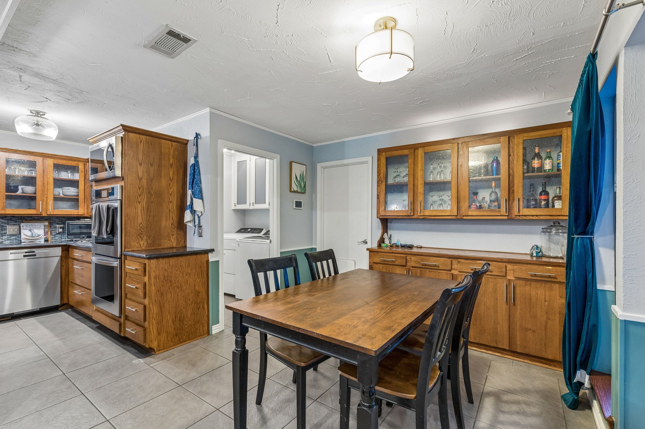 1709 Timbers Drive Irving TX 75061