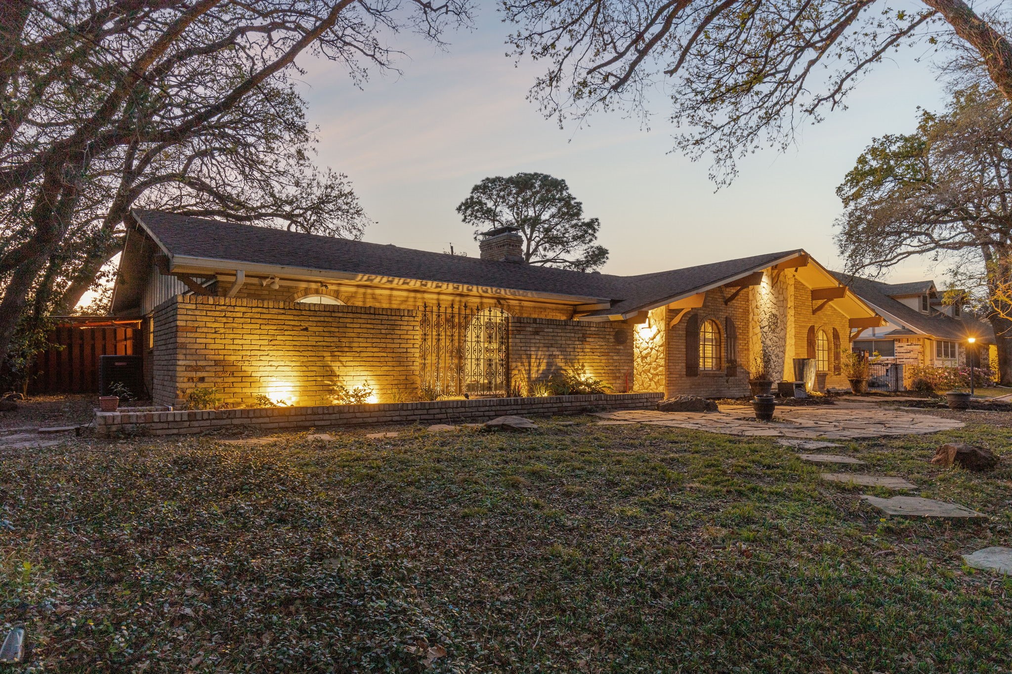 1709 Timbers Drive Irving TX 75061