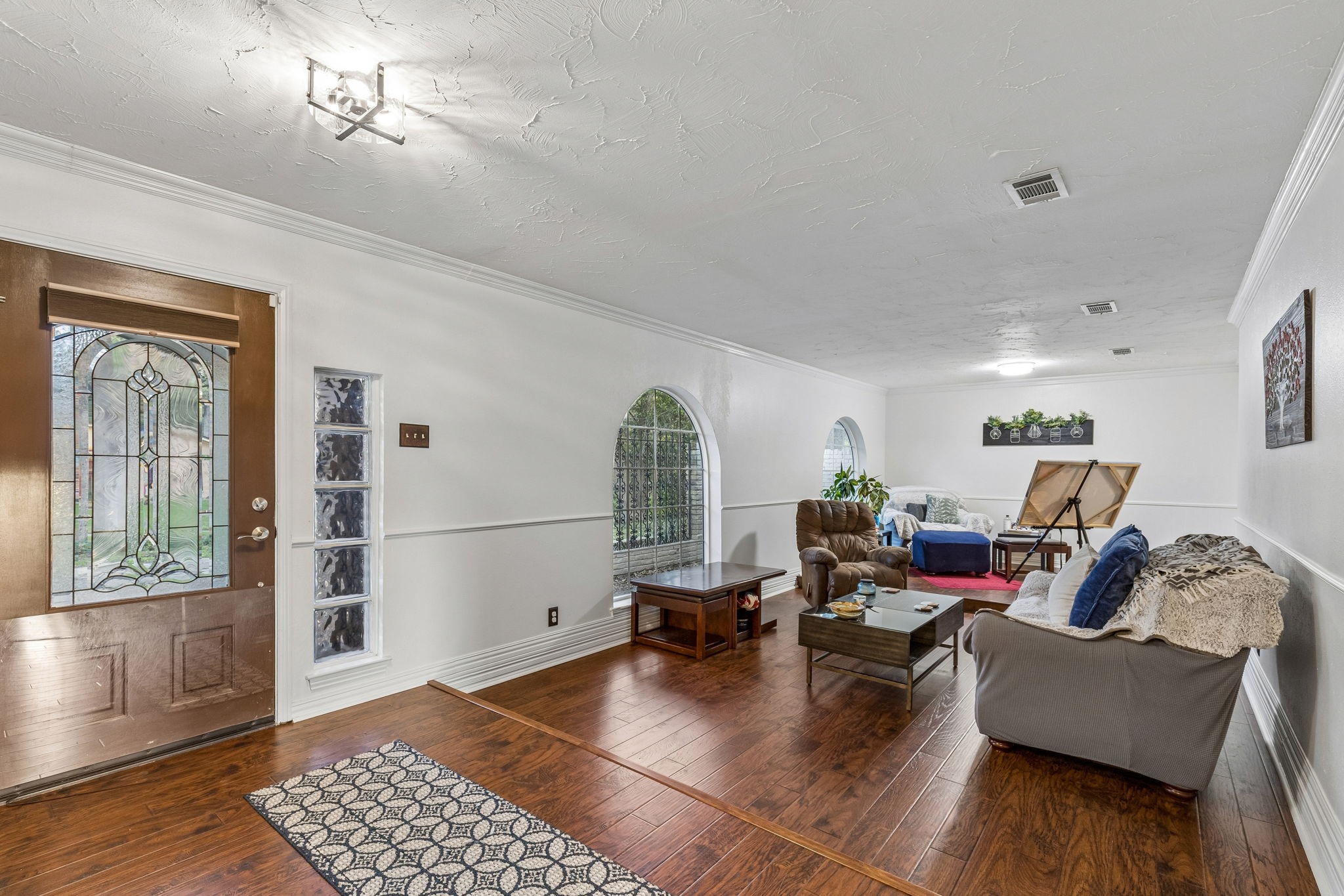 1709 Timbers Drive Irving TX 75061