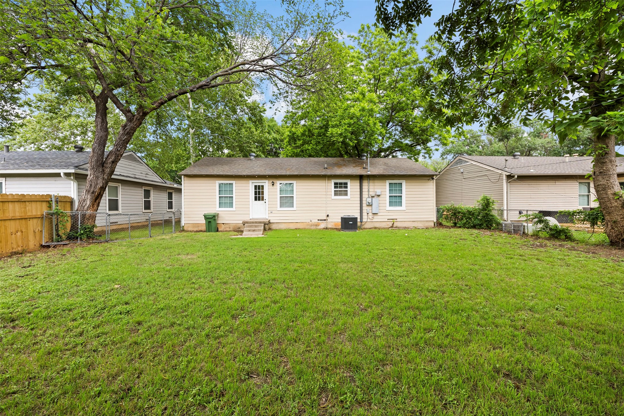 1804 Stewart Drive Arlington TX 76013