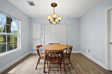 1804 Stewart Drive Arlington TX 76013