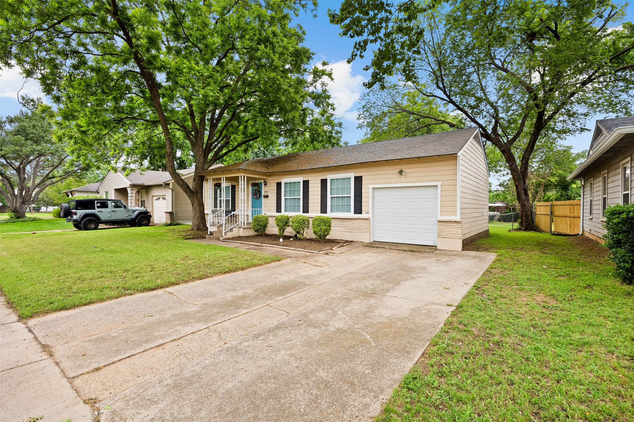 1804 Stewart Drive Arlington TX 76013