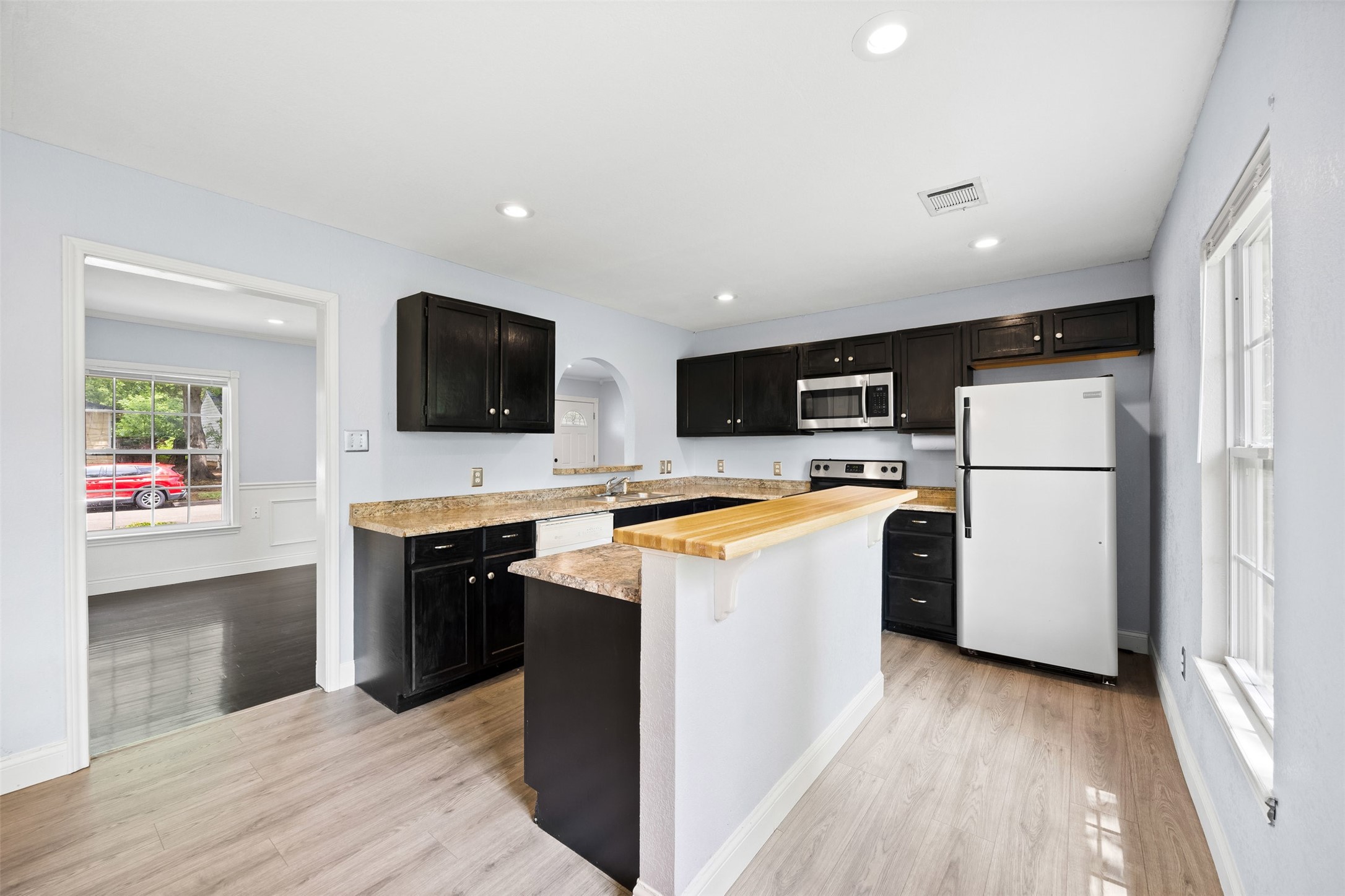 1804 Stewart Drive Arlington TX 76013