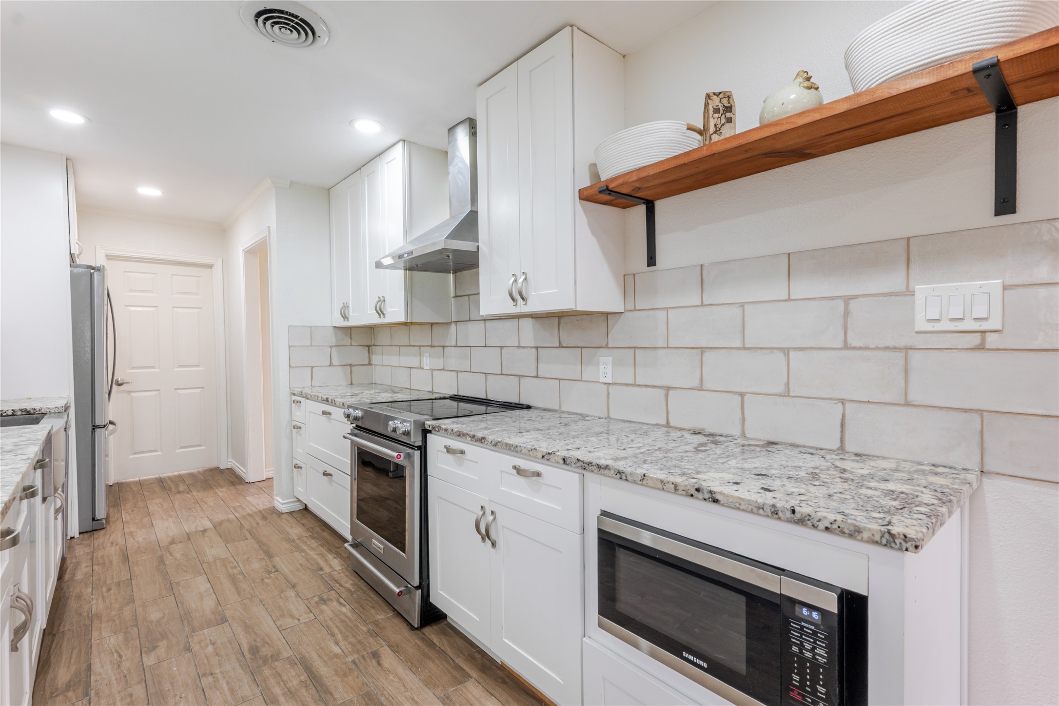 11839 High Meadow Drive Dallas TX 75234