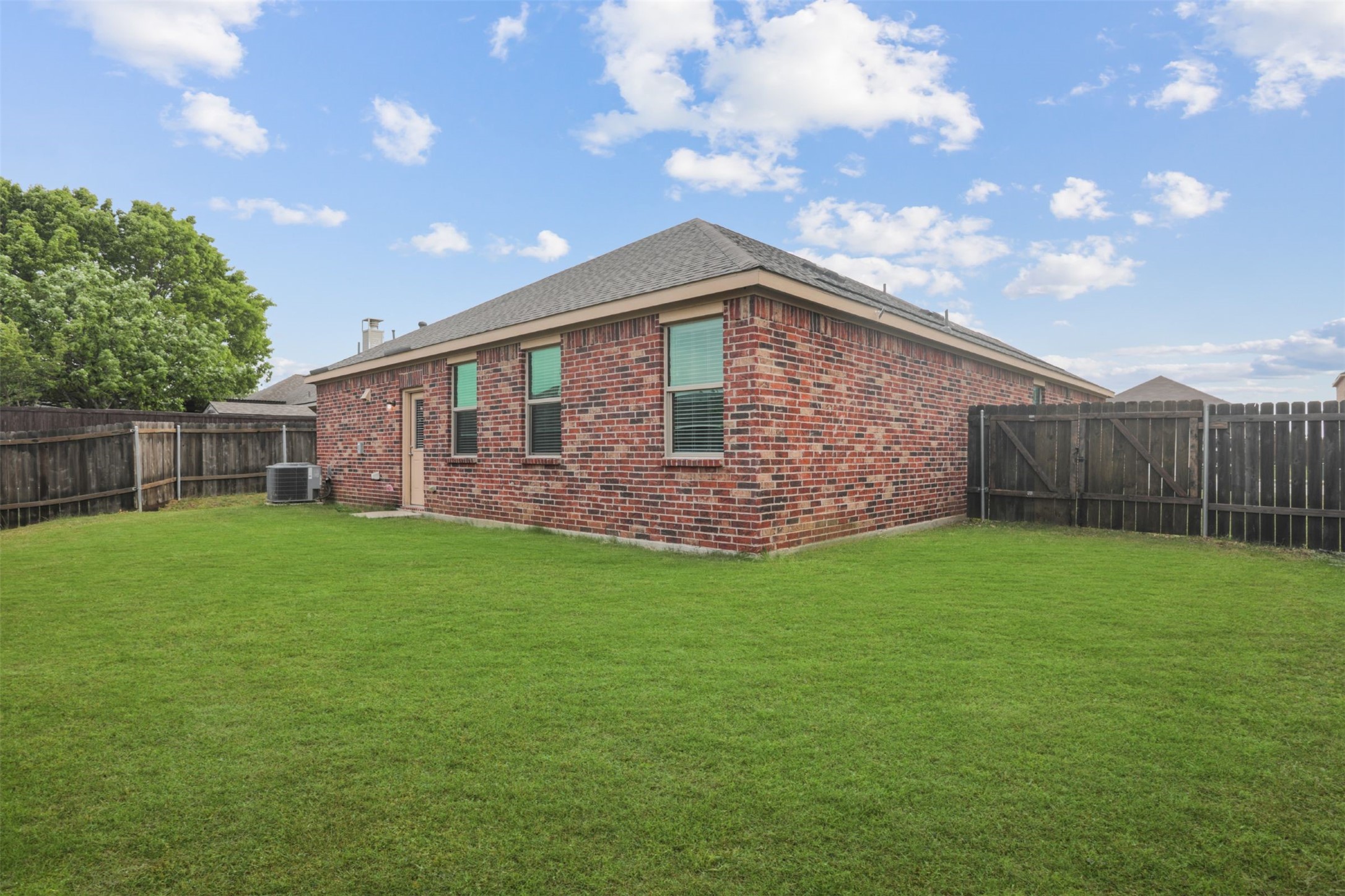 186 Aster Drive Sanger TX 76266