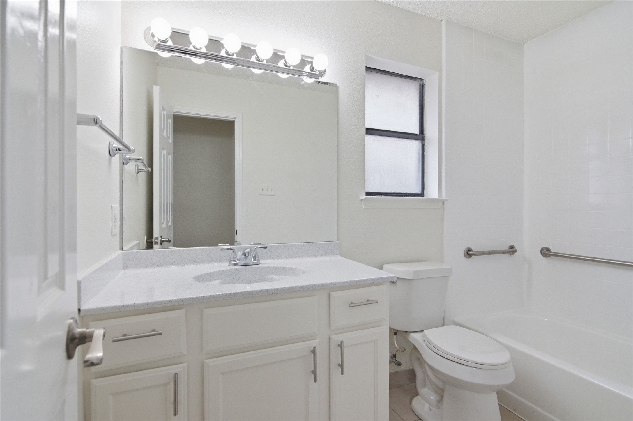 209 Blue Ridge Trail Saginaw TX 76179