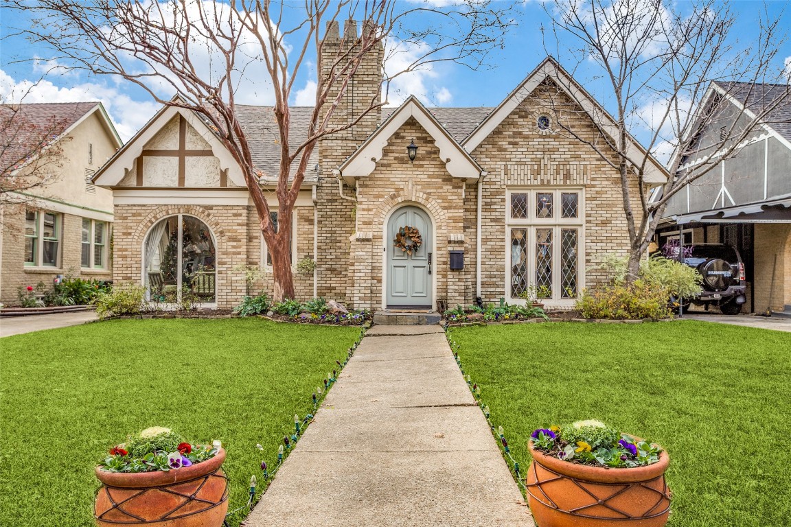 5936 Mercedes Avenue Dallas TX 75206