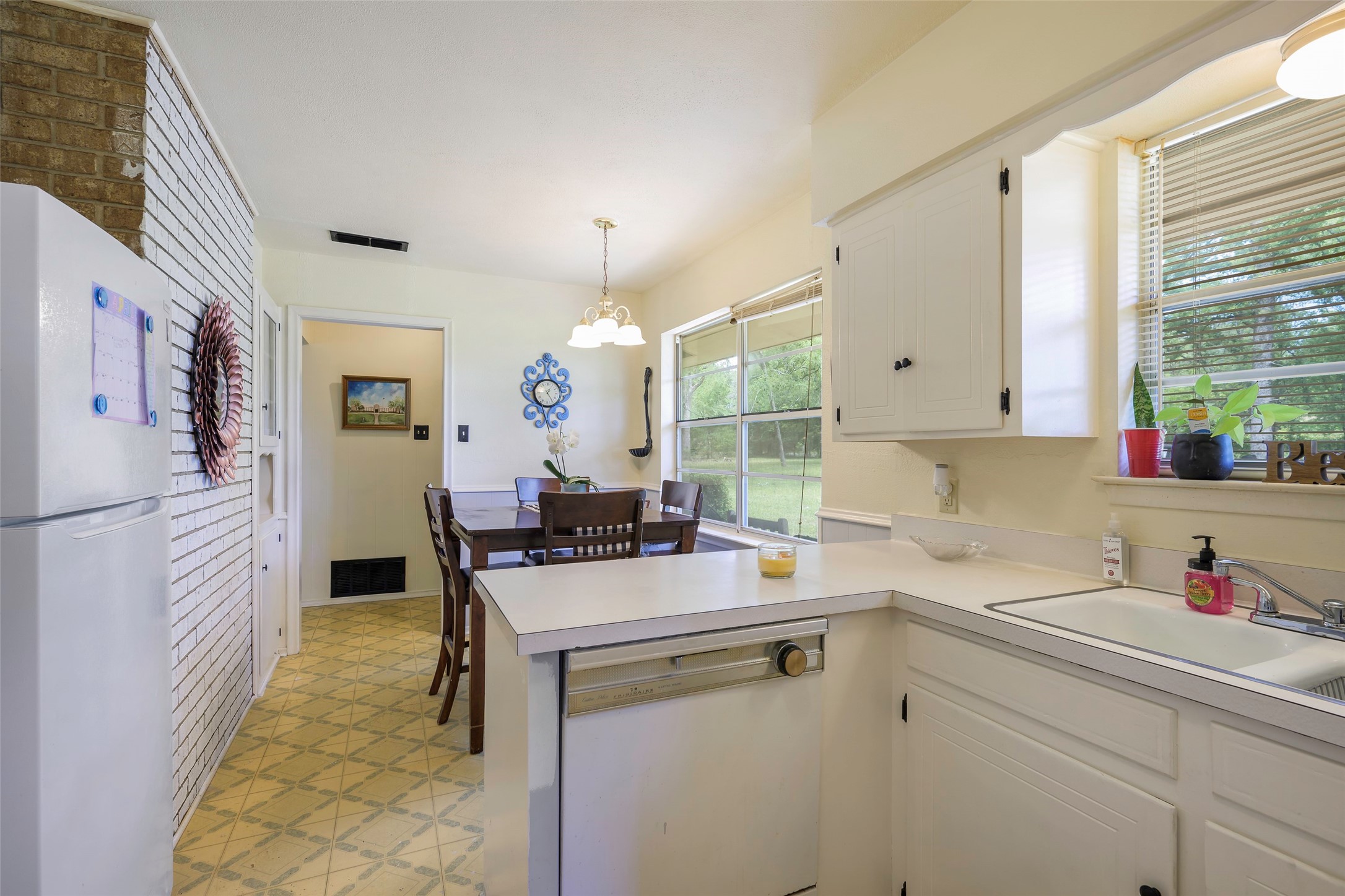1113 W Will White Road Kemp TX 75143