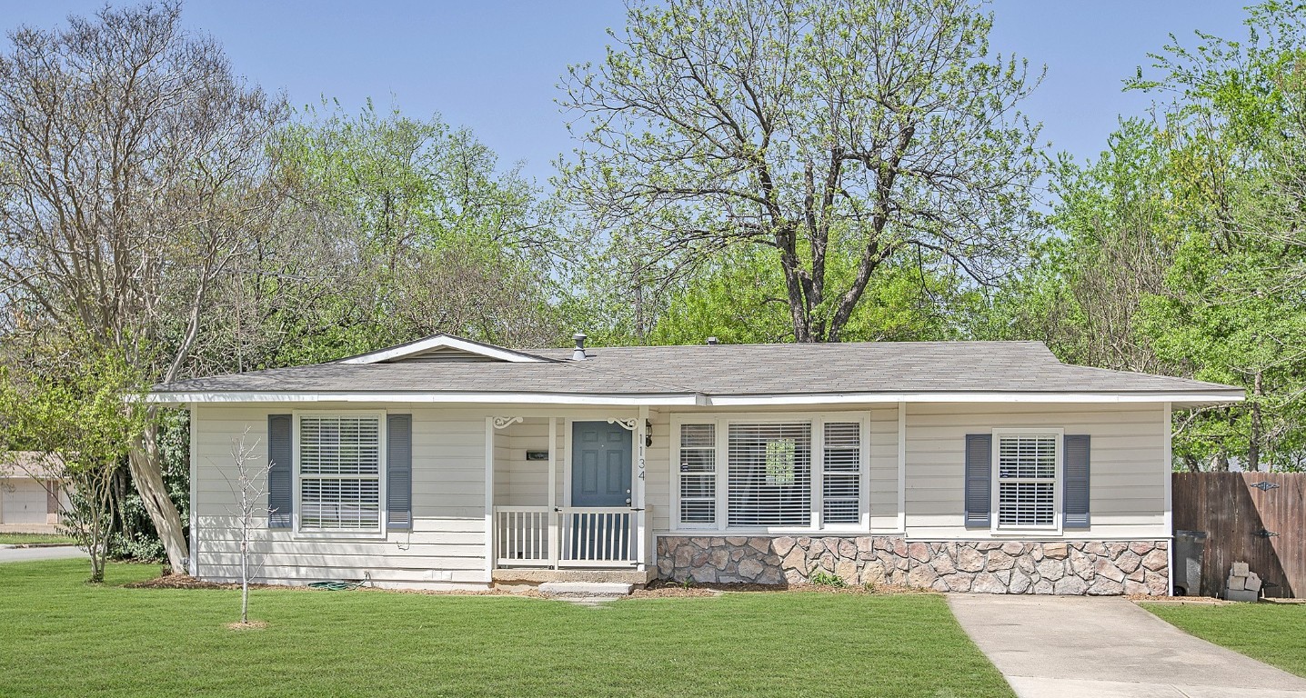 1134 Bellaire Drive Grapevine TX 76051