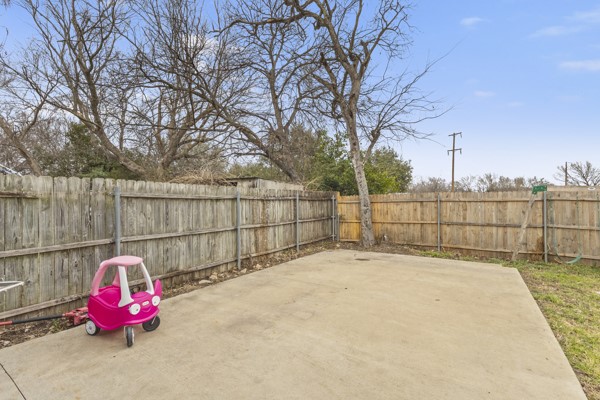 914 S Chatfield Street Ennis TX 75119