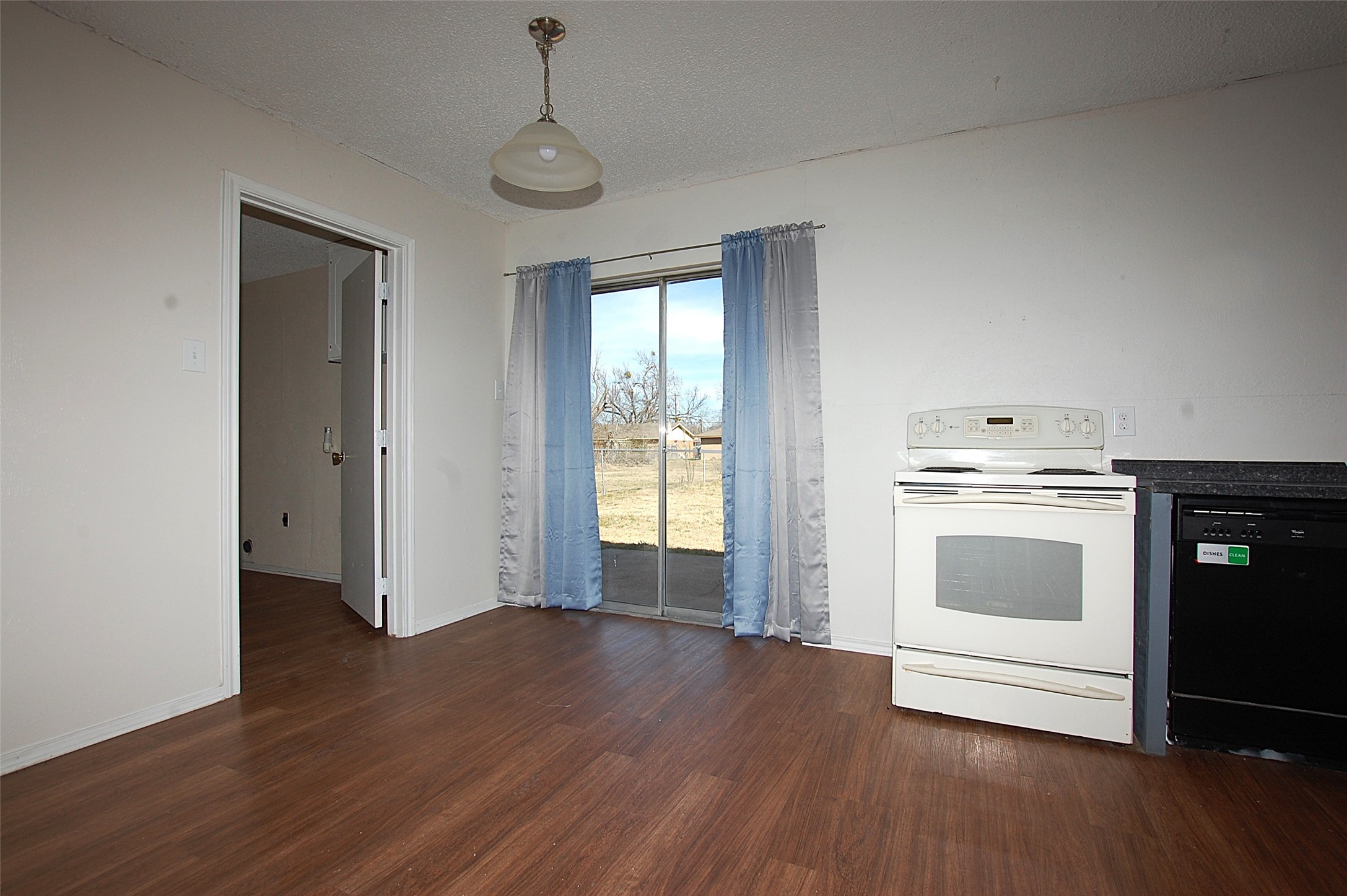 606 E Broad Street Forney TX 75126