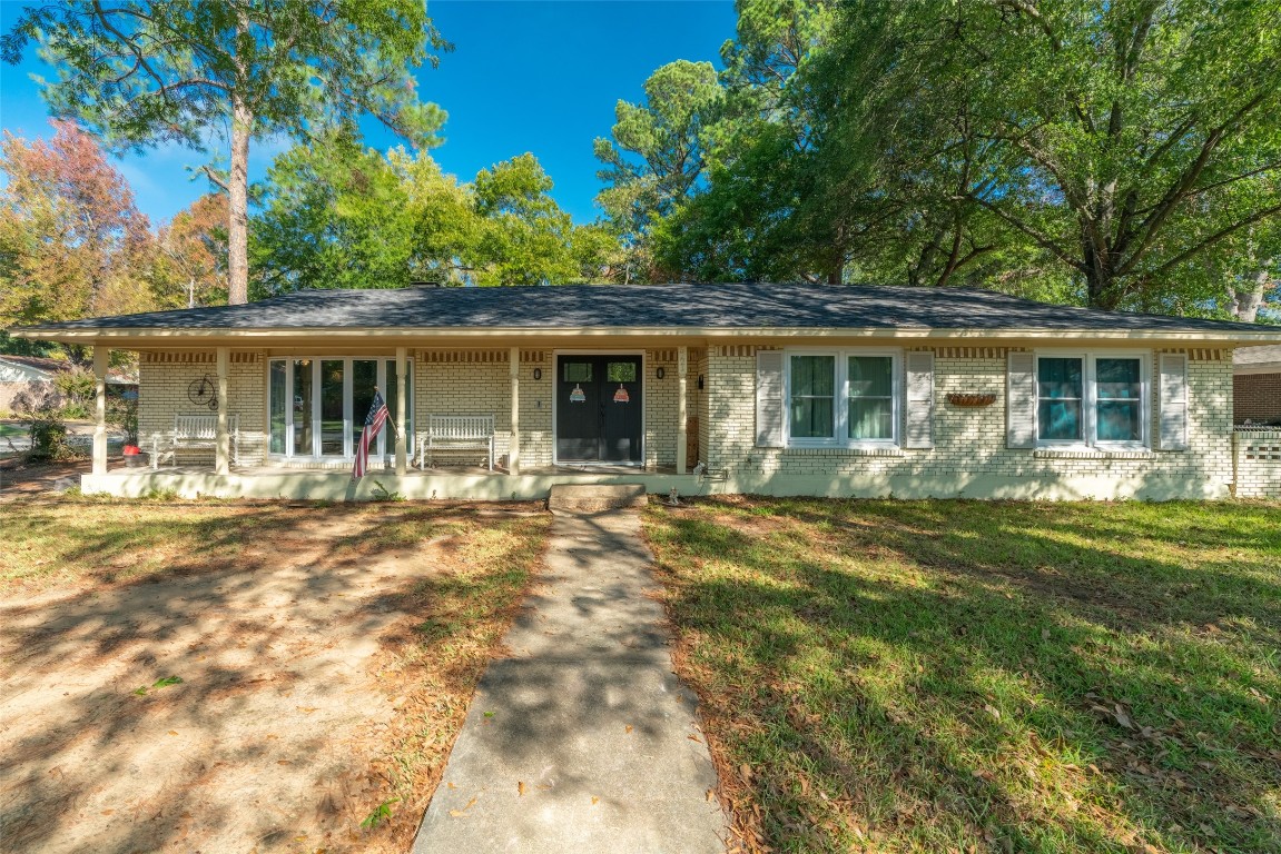 3221 Hubbard Street Paris TX 75460
