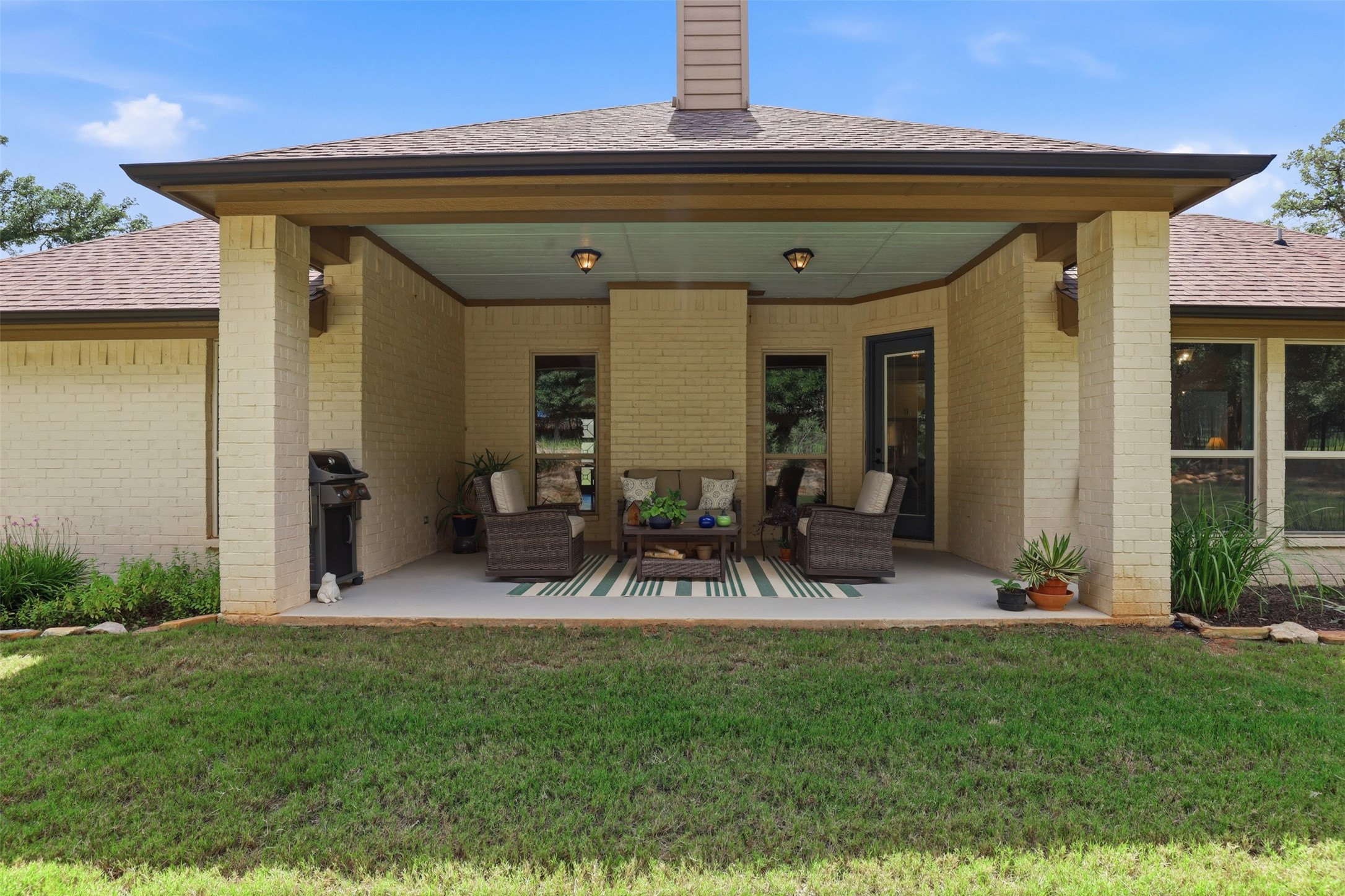 627 S Sugartree Drive Lipan TX 76462