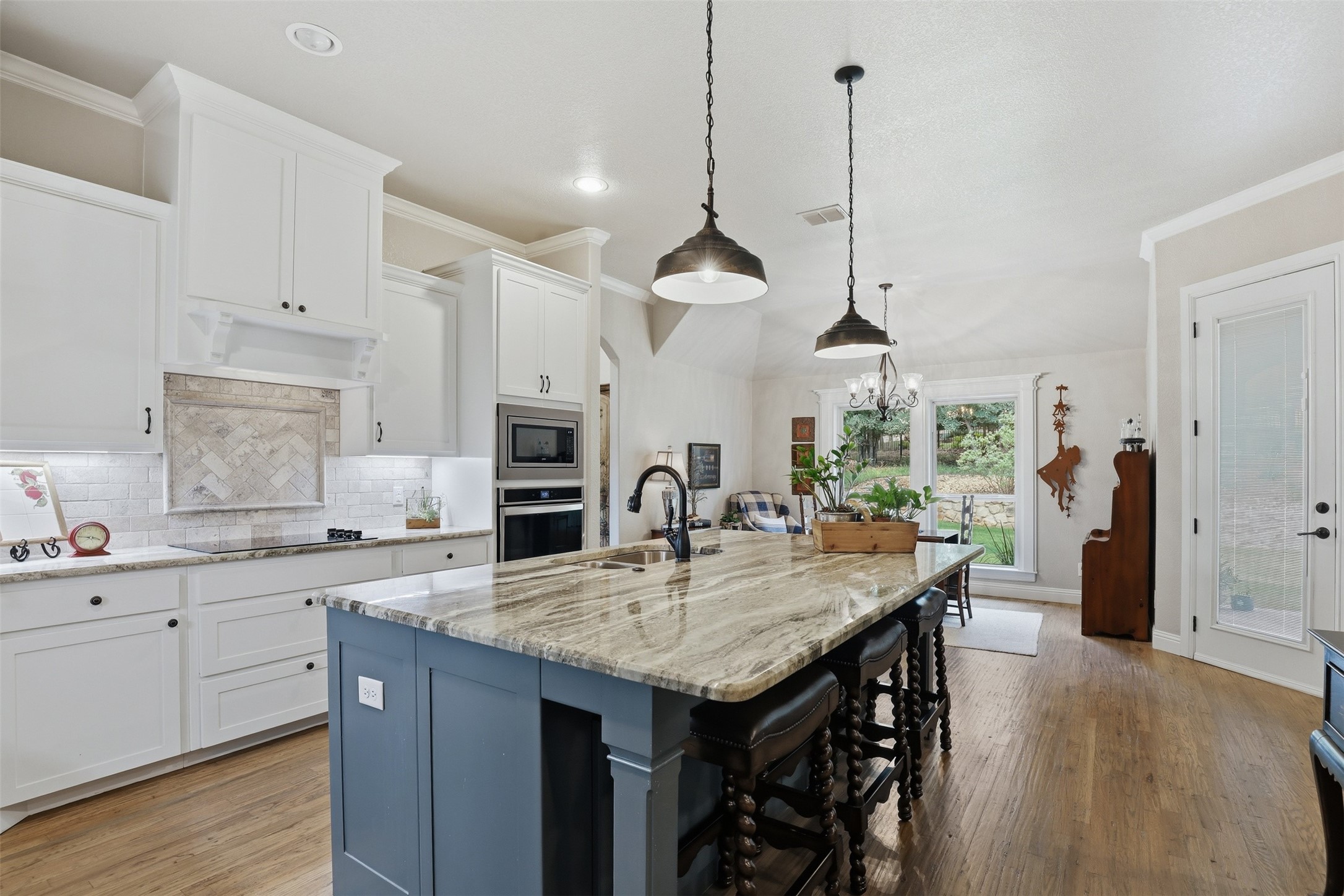 627 S Sugartree Drive Lipan TX 76462
