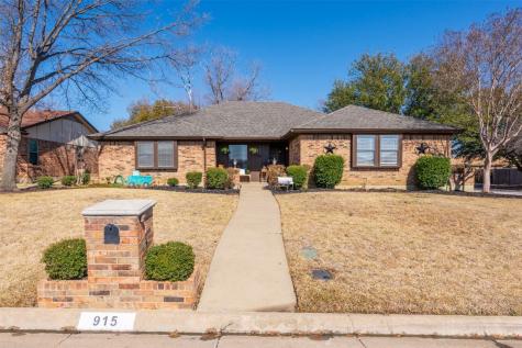 915 Thistle Ridge Lane Arlington TX 76017