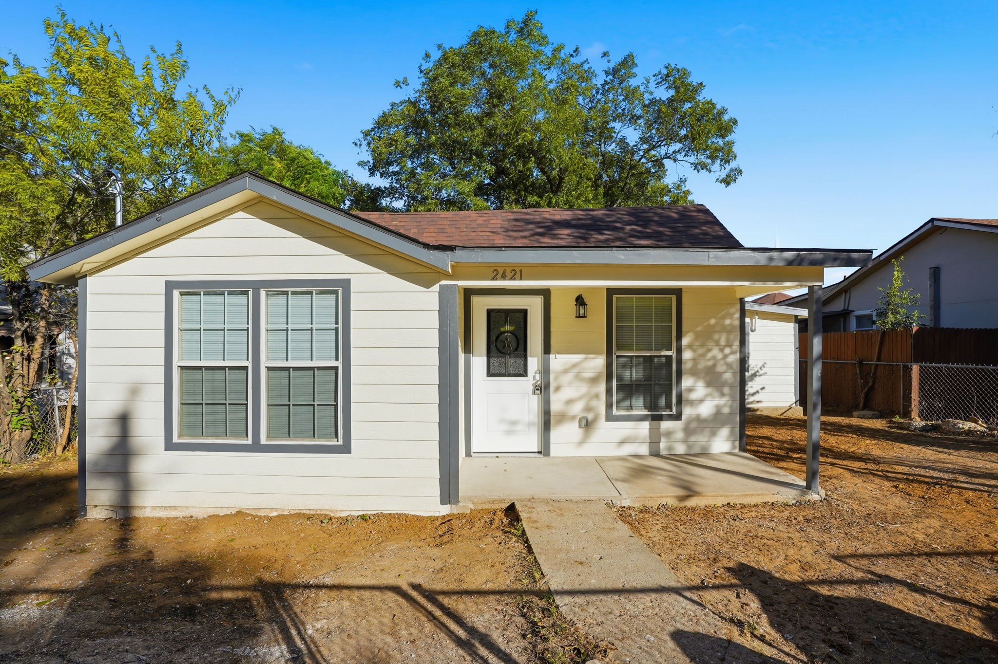 2421 Johnson Street Fort Worth TX 76105