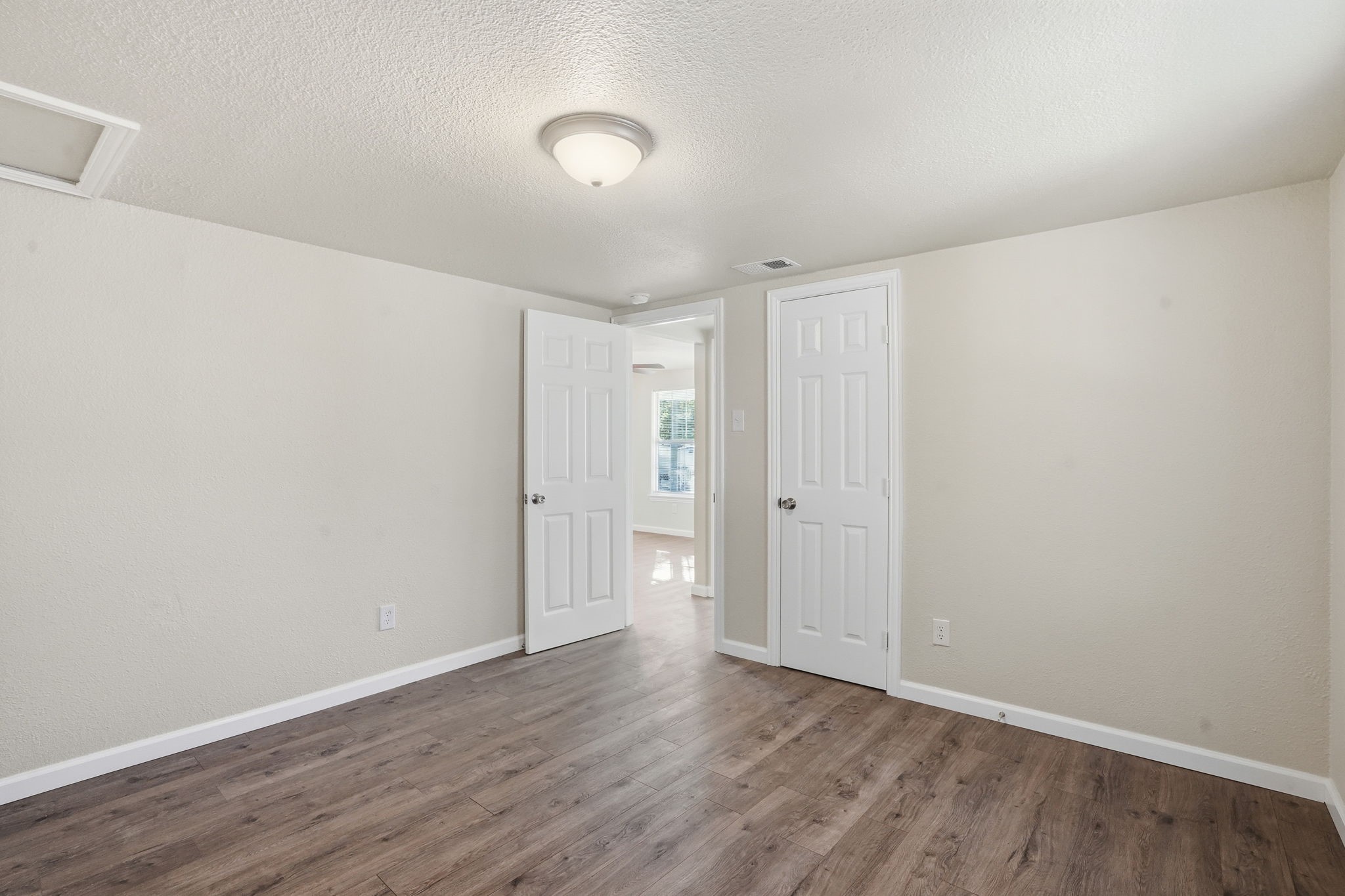 2421 Johnson Street Fort Worth TX 76105