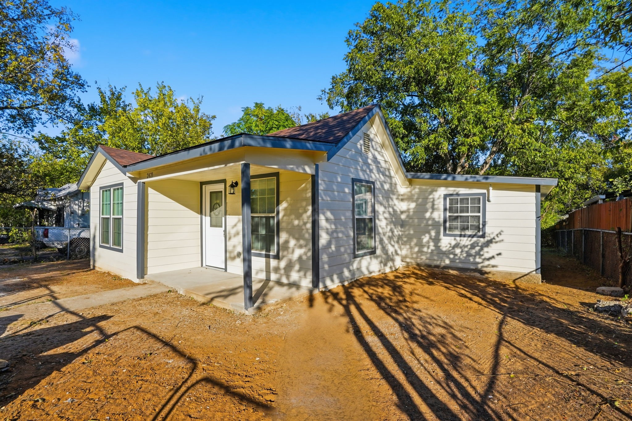 2421 Johnson Street Fort Worth TX 76105