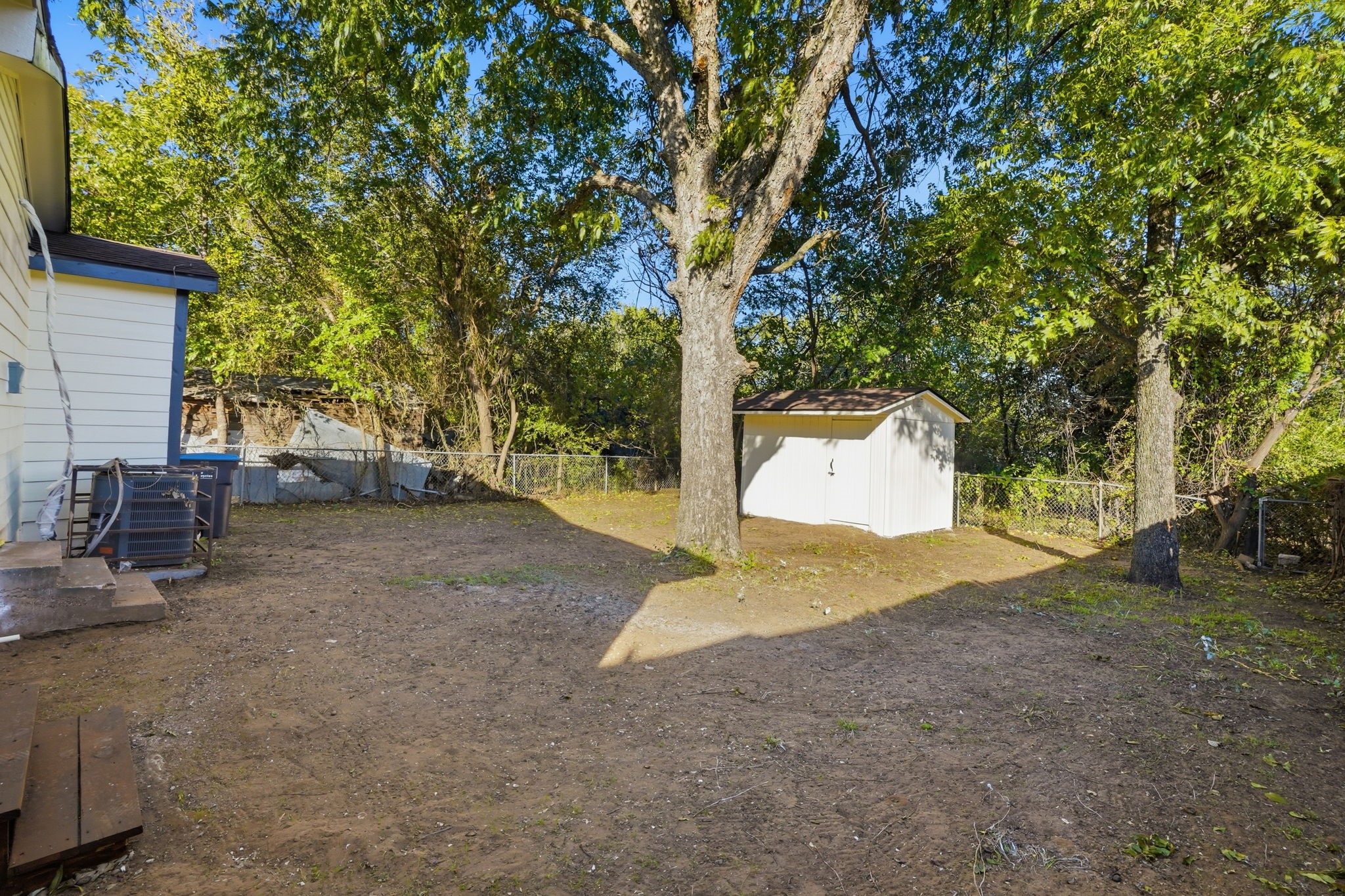 2421 Johnson Street Fort Worth TX 76105