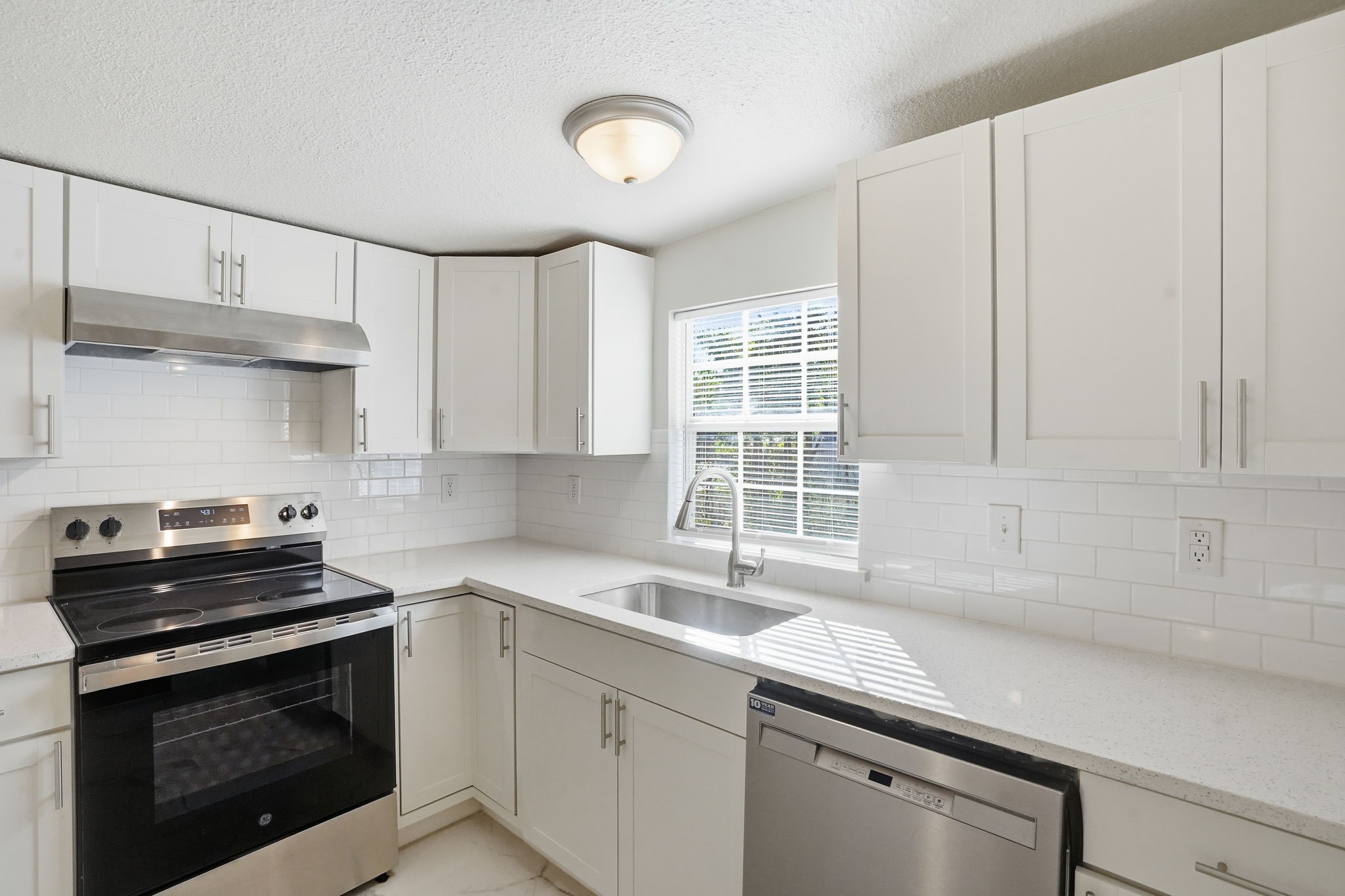 2421 Johnson Street Fort Worth TX 76105
