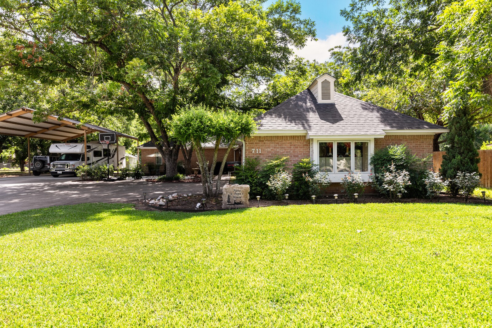 711 South Harrison Street West TX 76691