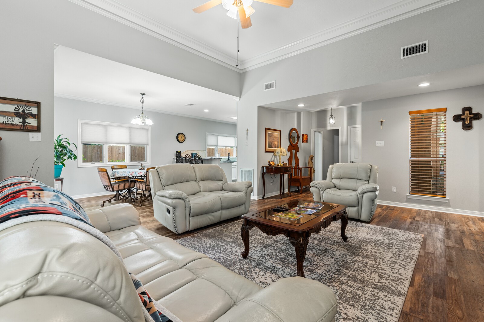 711 South Harrison Street West TX 76691