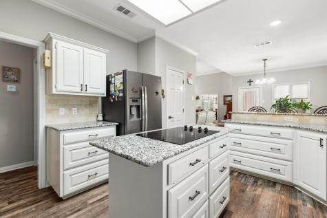 711 South Harrison Street West TX 76691