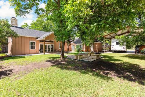 711 South Harrison Street West TX 76691