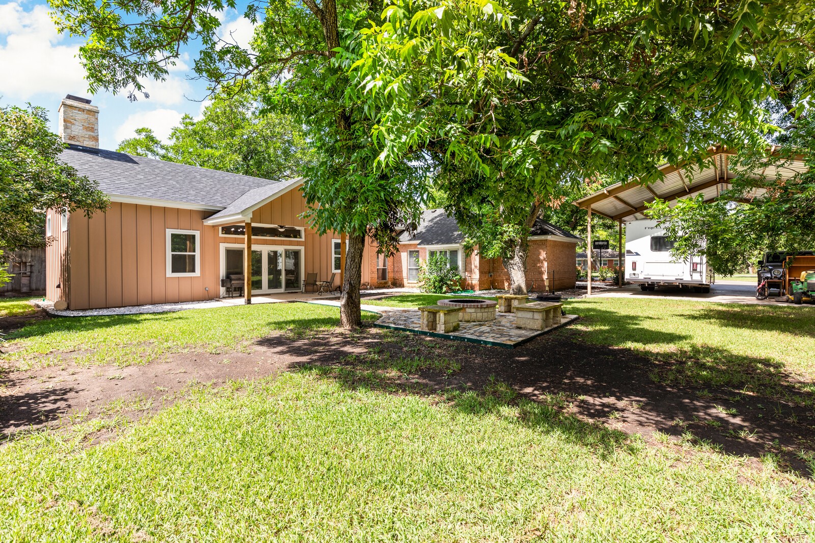 711 South Harrison Street West TX 76691