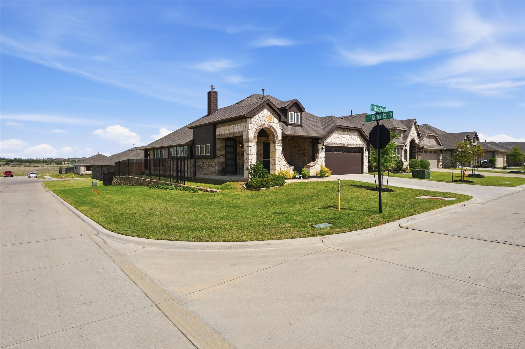 8232 Manx Point Godley TX 76044