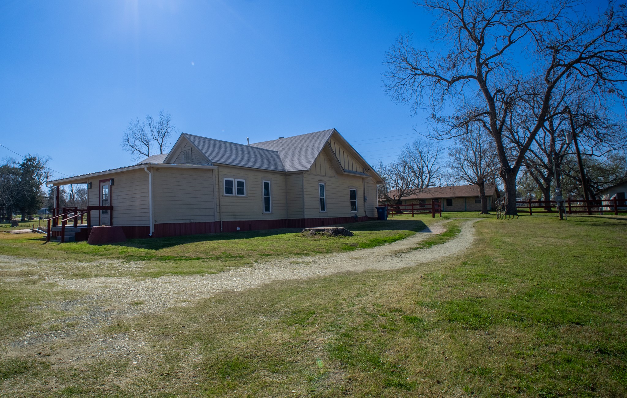 108 S Avenue C Wortham TX 76693