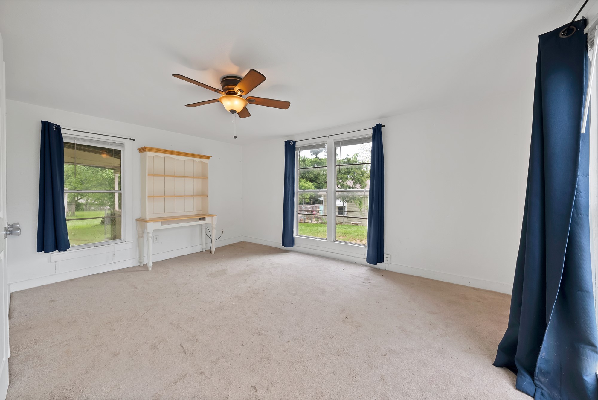 406 W Broad Street Mansfield TX 76063