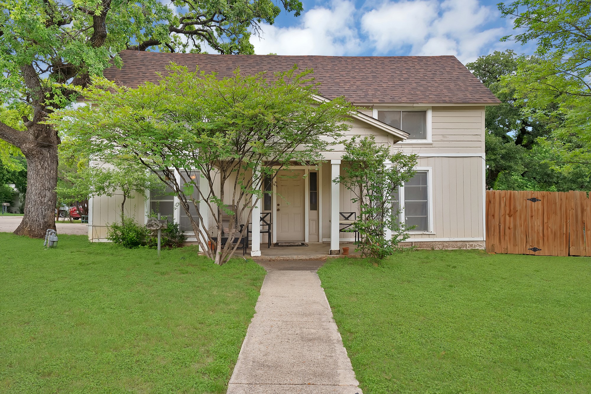 406 W Broad Street Mansfield TX 76063