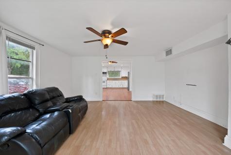 406 W Broad Street Mansfield TX 76063