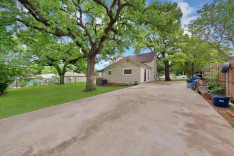 406 W Broad Street Mansfield TX 76063