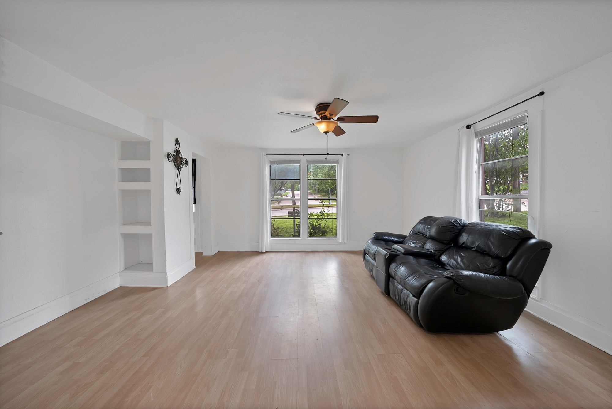 406 W Broad Street Mansfield TX 76063