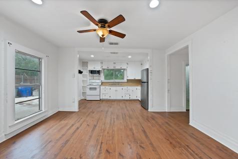 406 W Broad Street Mansfield TX 76063