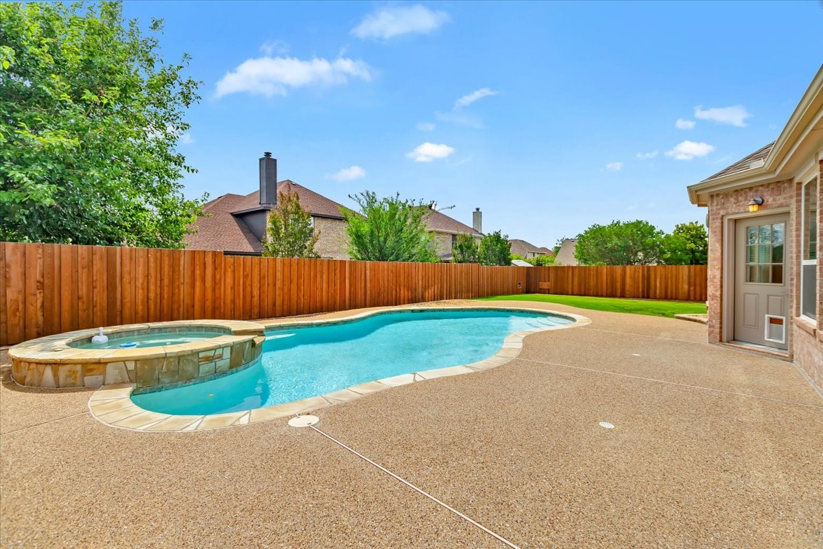 7212 Fieldlark Drive Sachse TX 75048