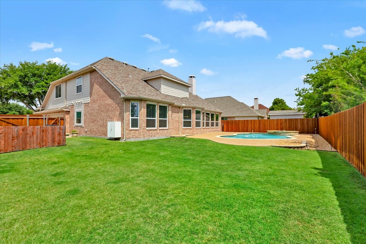 7212 Fieldlark Drive Sachse TX 75048