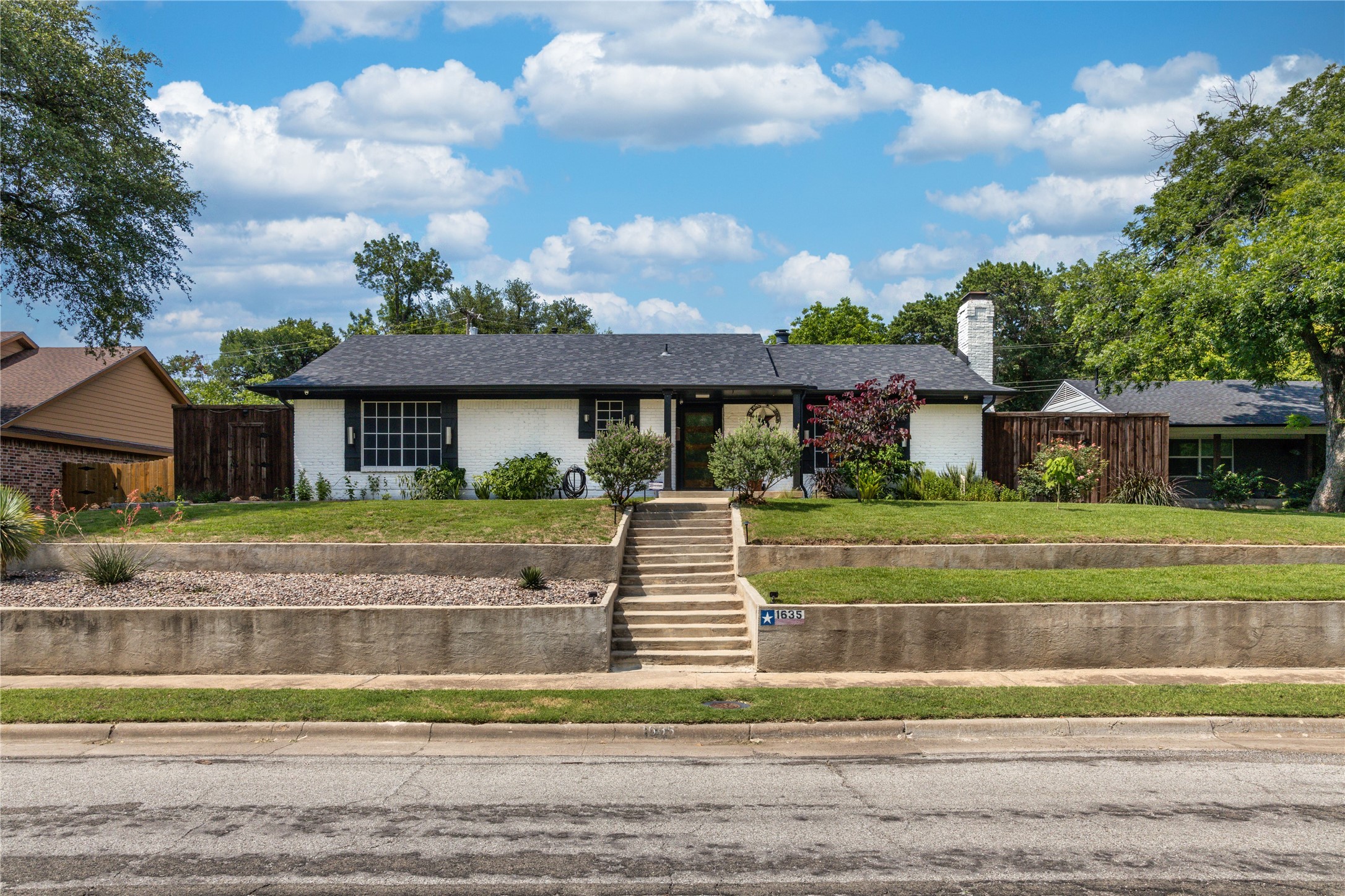 1635 W Pentagon Parkway Dallas TX 75224