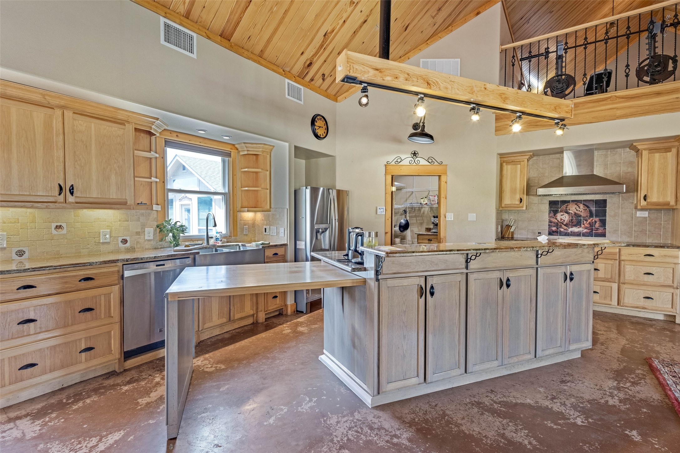 423 Hcr 1439 Covington TX 76636