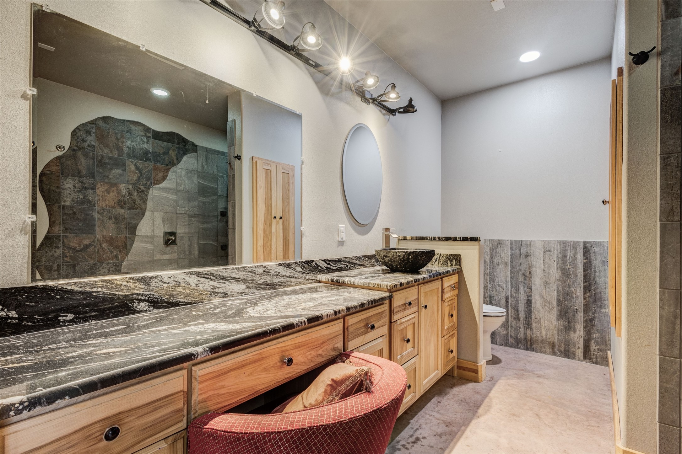 423 Hcr 1439 Covington TX 76636